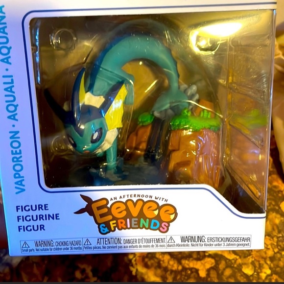 Other - Friends of eevee vaporeon funko pop